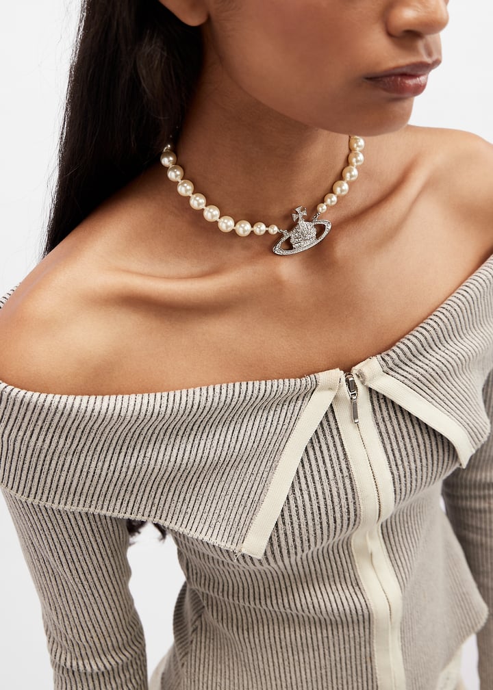 Vivienne Westwood One row pearl bas relief choker for Women