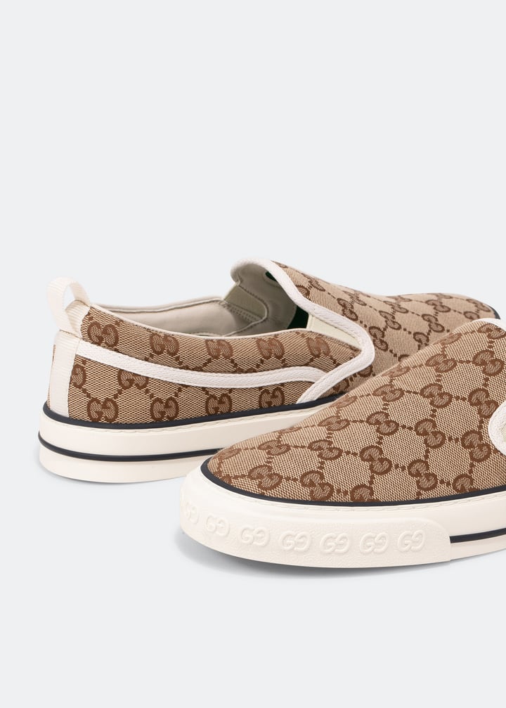 6434892hk309761_2.jpg?ts=20220504180921