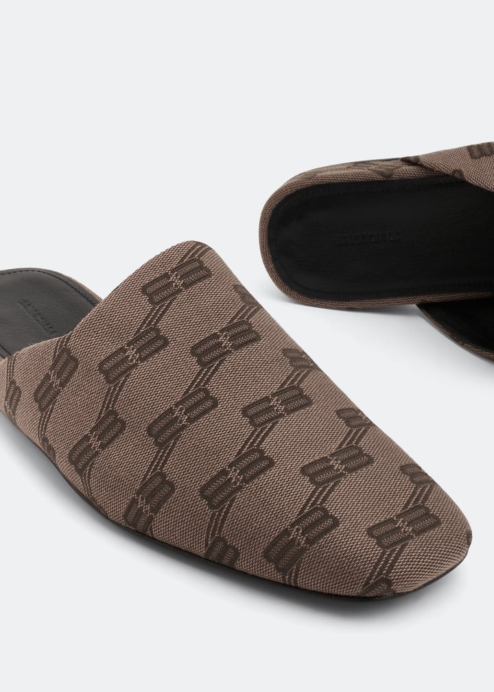 653879w2i103020_2.jpg?ts=20220706034007