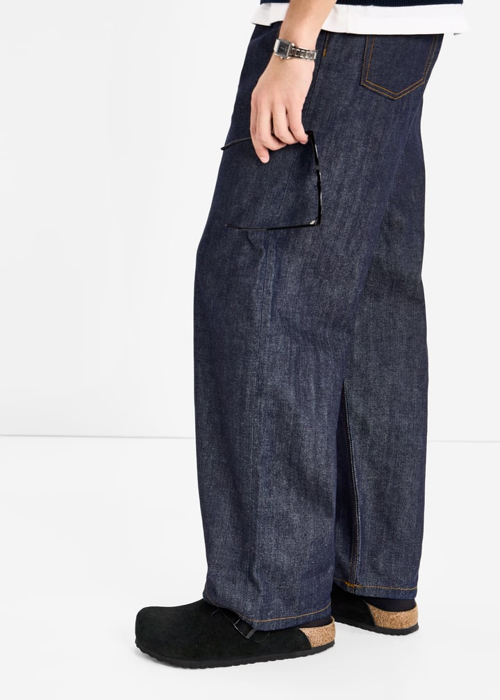 660471-black_2.jpg?ts=20260409020612