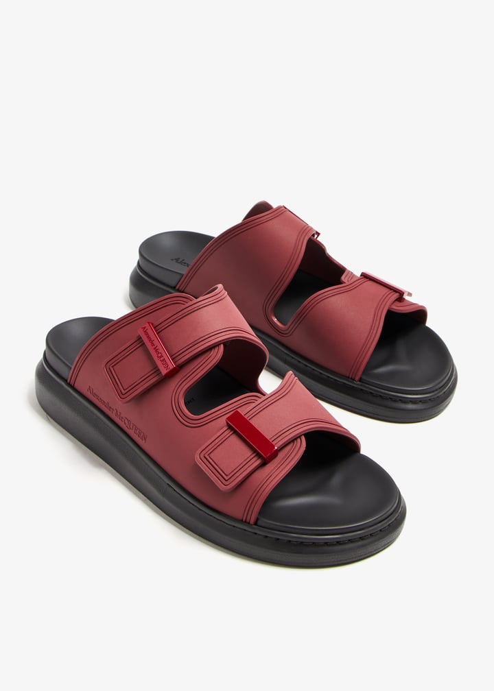 McQueen Hybrid sandals for Men - Burgundy in UAE | Level Shoes