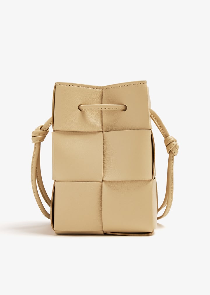 BOTTEGA VENETA☆Mini CASSETTE Bucket クロスボディ TRAVERTINE Bottega Veneta MINI CROSSBODY BUCKET バッグ - Travertine