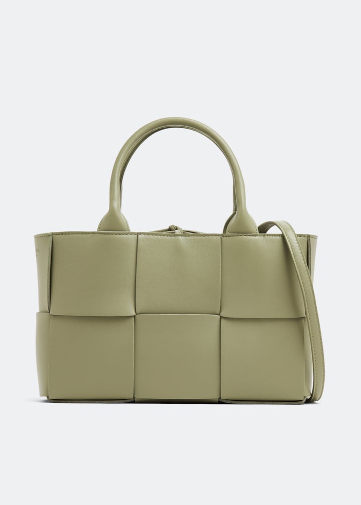 【関税&送料込】Bottega Veneta Arco Micro Tote Bag In Maxi I BRANDED OUTLET | Bottega Veneta Mini Arco Tote Bag - SIZE