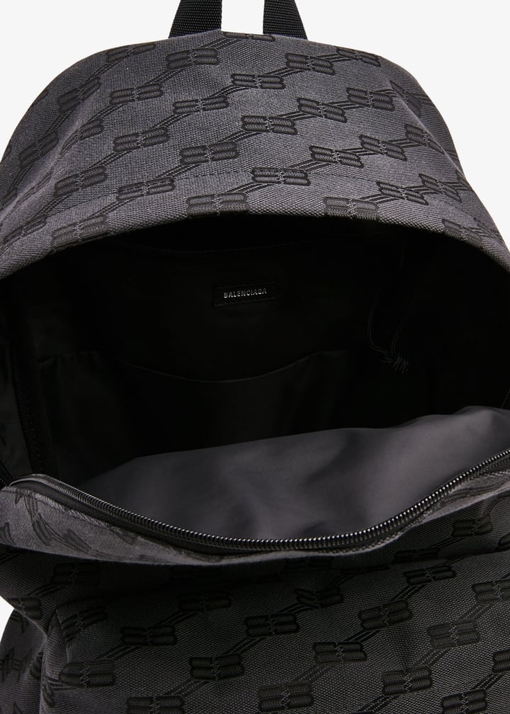 713044210hh1061_4.jpg?ts=20241114030515