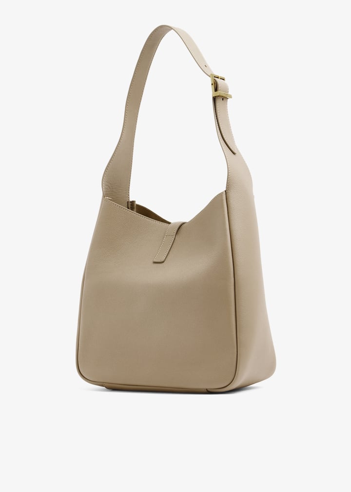 YSL【入手困難】定番クラシック ★☆LE 5 A 7 HOBO BAG☆★ 全色 YSL【入手困難】定番クラシック LE 5 A 7 HOBO BAG 全色 (Saint