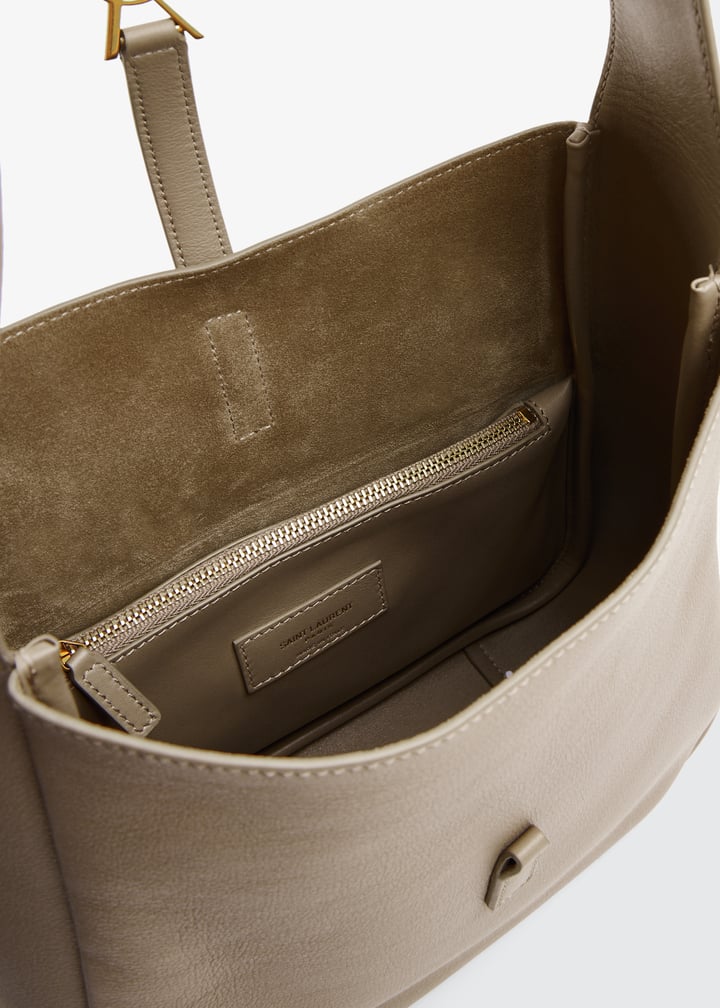 713938aaauq1722_6.jpg?ts=20231217035521