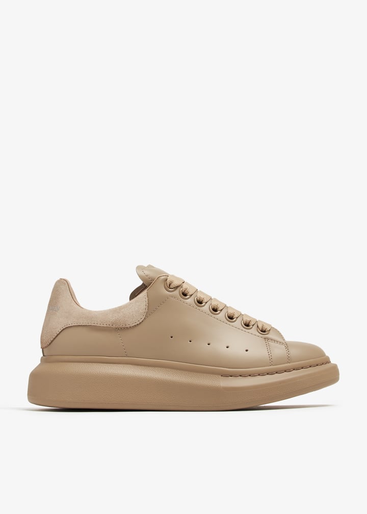 スニーカー Oversized Sneakers - Alexander McQueen - Leather - Beige McQueen Oversized sneakers for Men - Beige in UAE | Level Shoes