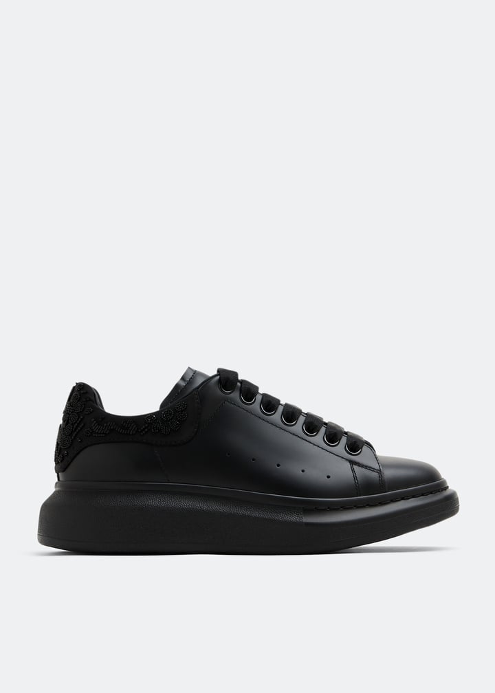 Alexander McQUEEN 590934D3222Q9260 関税送料込 McQueen Oversized sneakers for Men - Black in Qatar | Level