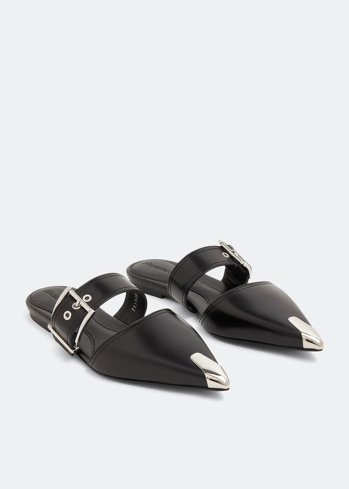 サンダル・ミュール Alexander Mcqueen Mule Punk McQueen Punk flat mules for Women - Black in UAE | Level Shoes