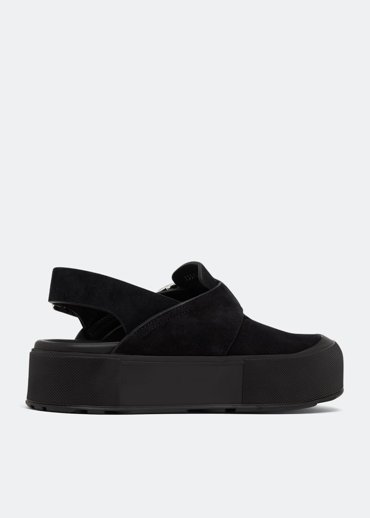 McQueen Mount Slick sandals for Men - Black in UAE | Level Shoes