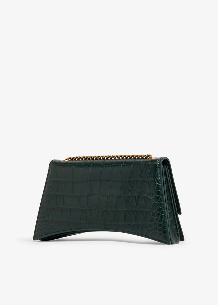 736016210ix3038_3.jpg?ts=20241114035206