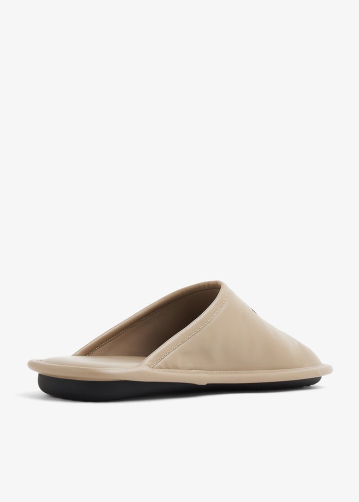 736288wb7212010_3.jpg?ts=20241114035213