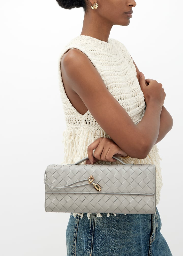 【国内発送関税込】【BOTTEGA VENETA】Clutch Andiamo バッグ Bottega Veneta Andiamo Intrecciato metallic leather clutch