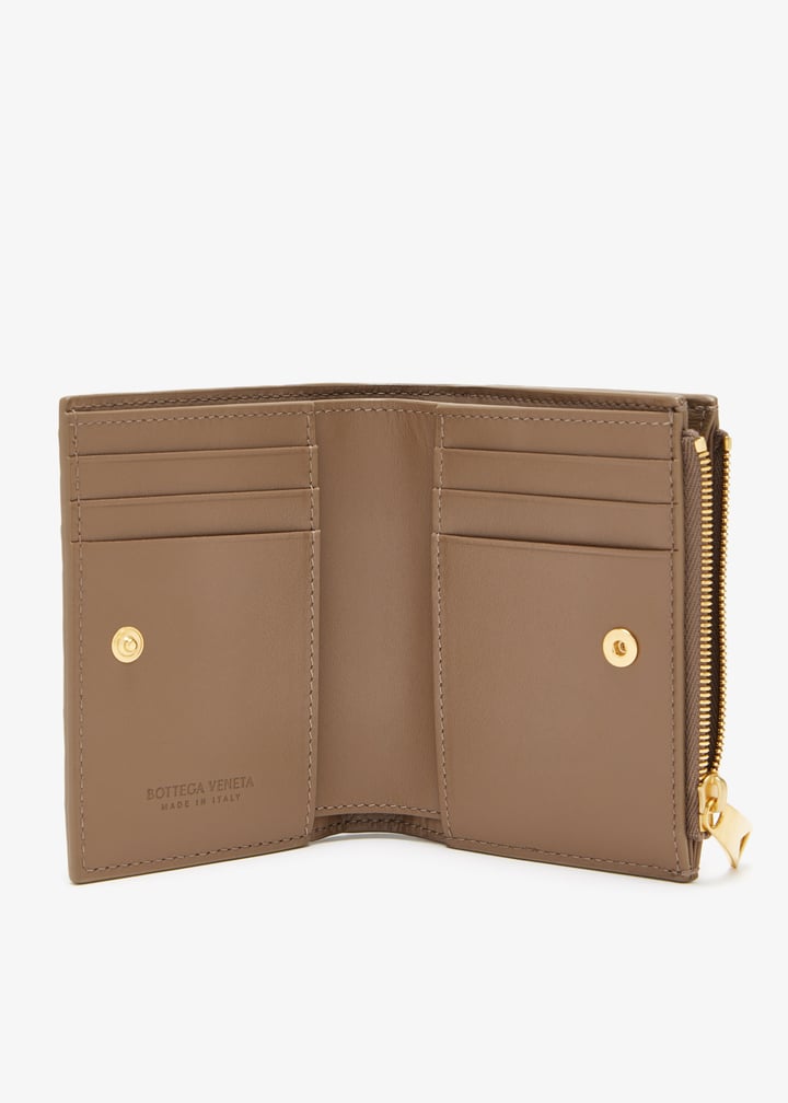 折りたたみ財布 BOTTEGA VENETA DARK BROWN SMALL INTRECCIATO WALLET Bottega Veneta Small Intrecciato Leather Bi-Fold Wallet