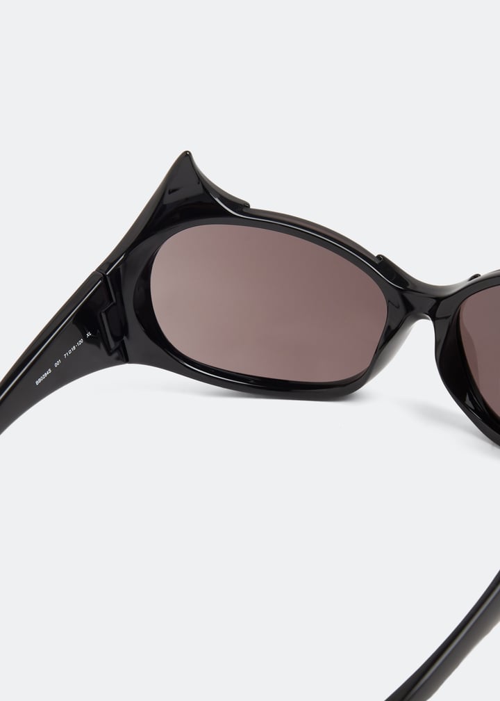 Balenciaga Gotham Cat sunglasses for Women - Black in UAE