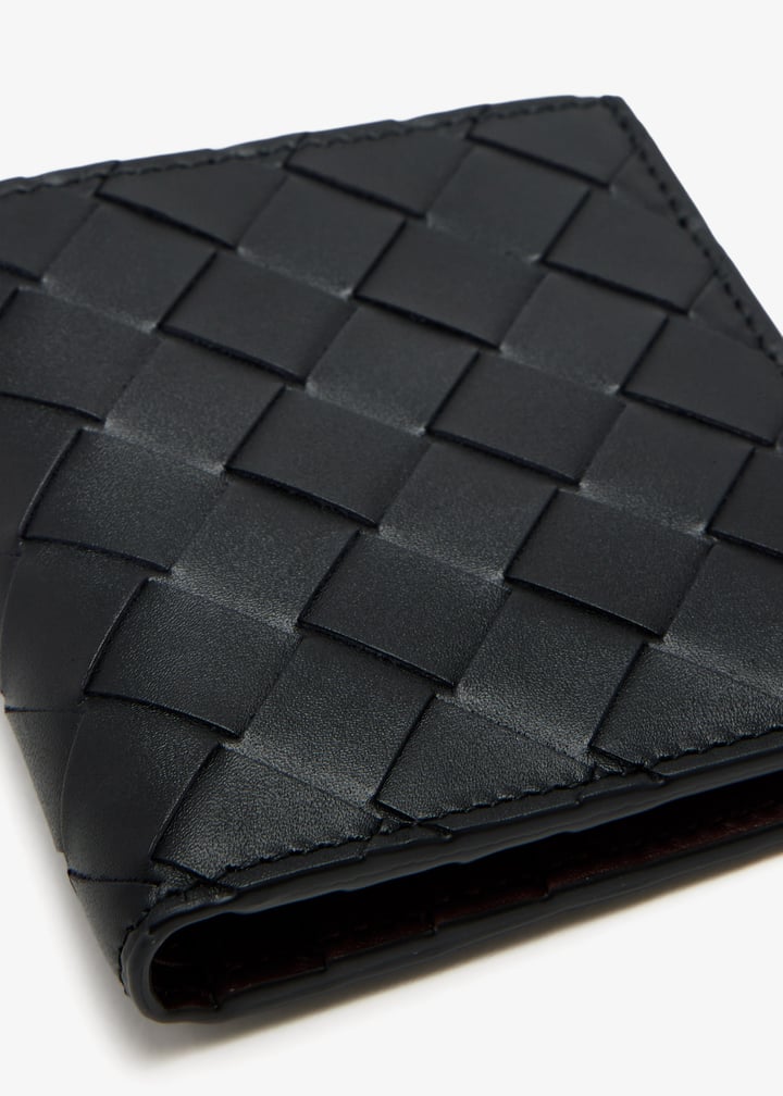 749400vcpq61128_2.jpg?ts=20241102035142