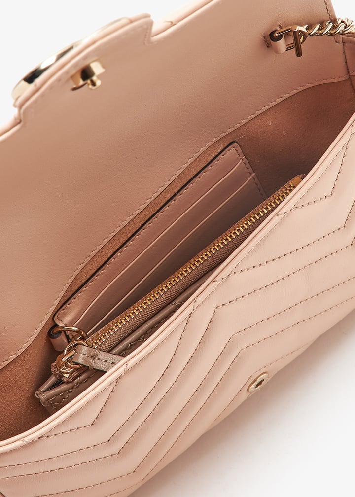 751526aaeki6741_6.jpg?ts=20241115040019