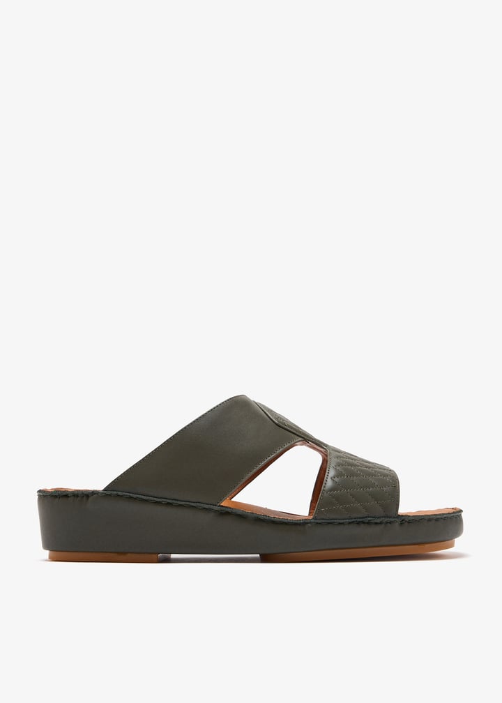 76118-olive_1.jpg?ts=20250607030526
