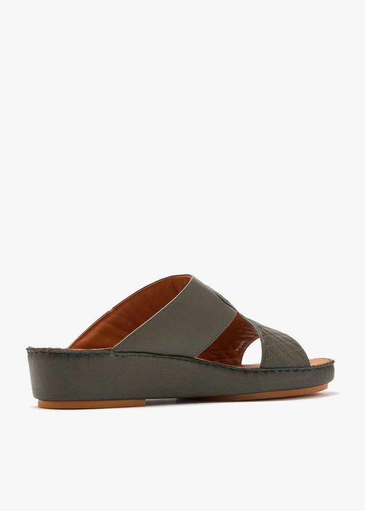 76118-olive_6.jpg?ts=20250607030526