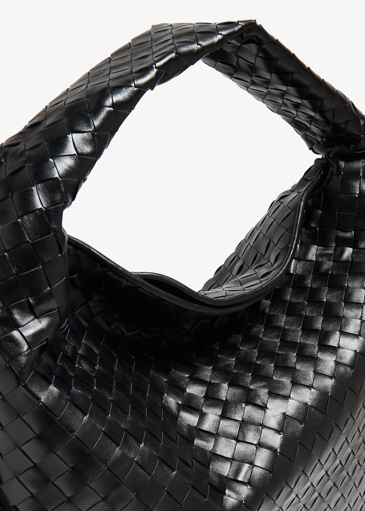 【BOTTEGA VENETA】ホップバッグ サペーレ フォンデンテラージ ホップ| Bottega Veneta® 日本