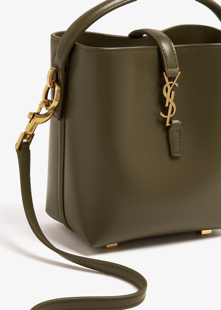 ショルダーバッグ・ポシェット SAINT LAURENT Large leather bucket bag Green Le 37 leather bucket bag in green - Saint Laurent | Mytheresa