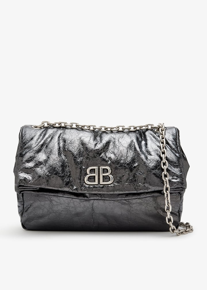 p*e様 BALENCIAGA MONACO ミディアムチェーンバッグ メタリッ Balenciaga Monaco medium chain bag for Women - Grey in Oman
