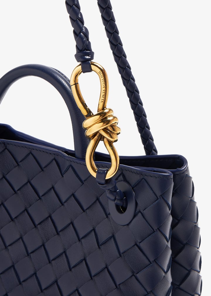 【送料&関税込】Bottega Veneta Midnight Blue Cashmere Blend BOTTEGA VENETA Logo Intrecciato Long Bifold Wallet Leather