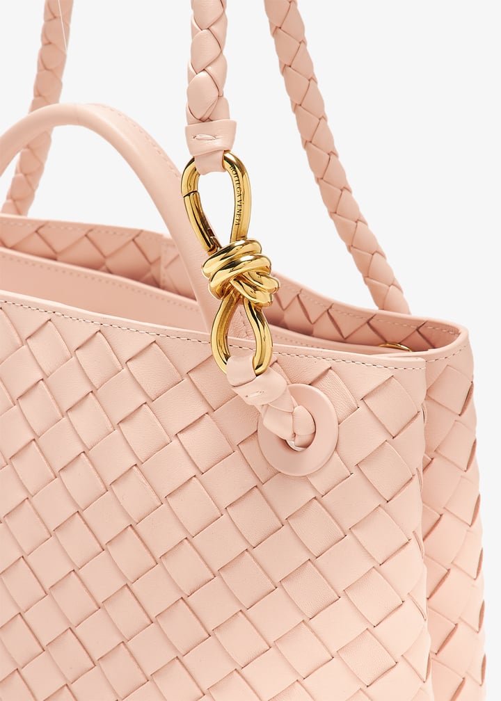 766016vcpp16814_4.jpg?ts=20241119030515