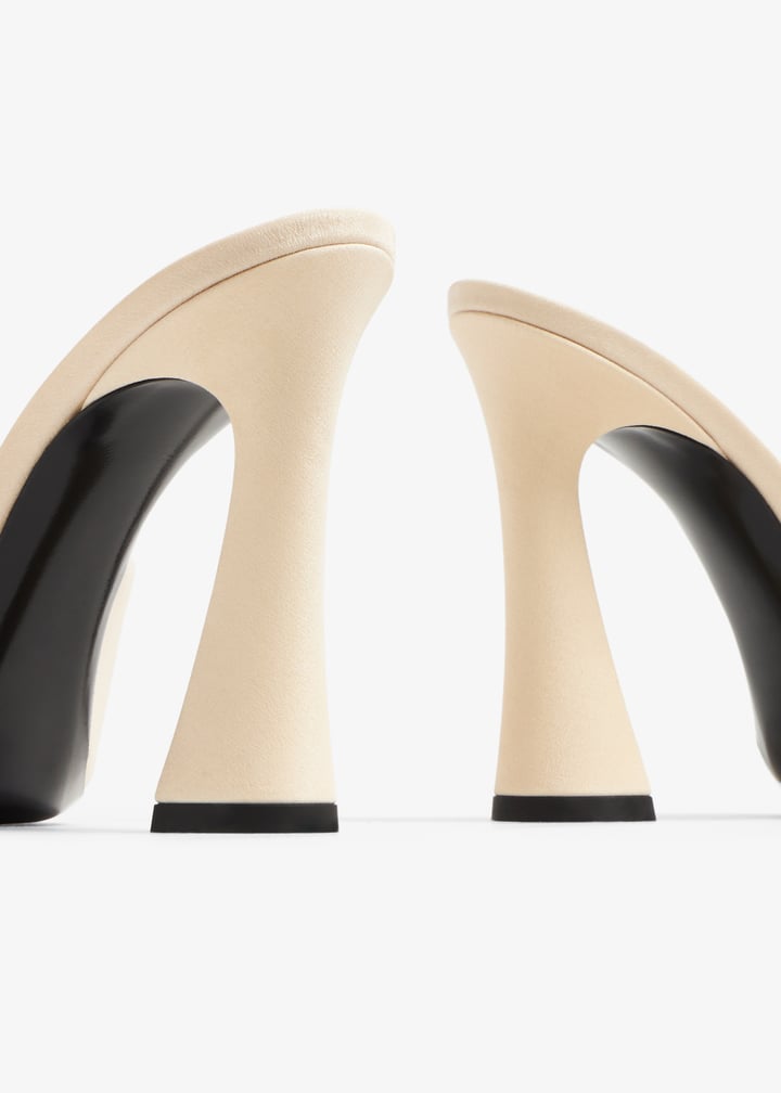 766829aaaky9712_3.jpg?ts=20231217035525