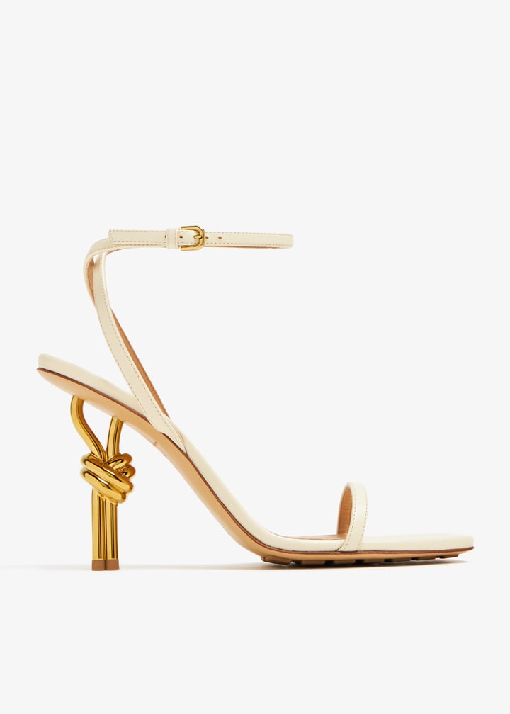 Bottega Veneta Knot sandals for Women - White in UAE | Level