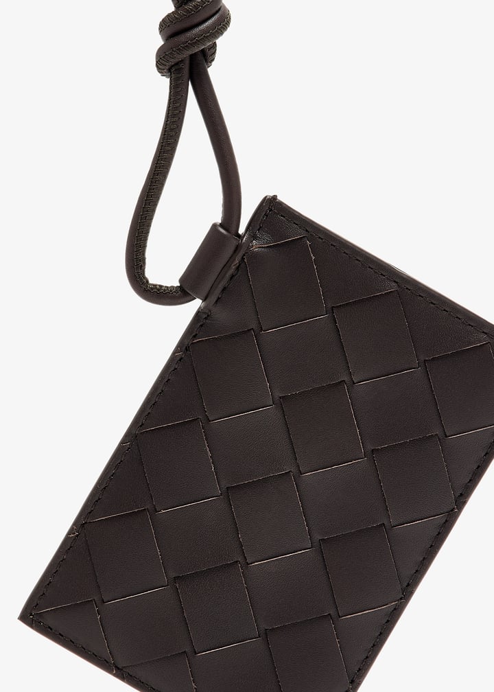 785985vcpq52126_2.jpg?ts=20250305083016