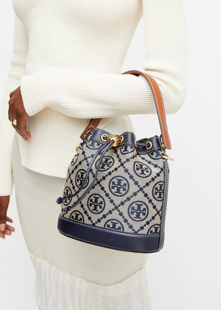 ハンドバッグ Tory Burch 170417 405 Handbags monogram bucket in printed Tory Burch T Monogram bucket bag for Women - Printed in