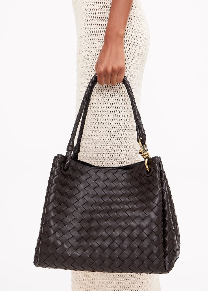 【関税&送料込】Bottega Veneta Black Parachute Buy Bottega Veneta Black Large Parachute Bag in Intrecciato