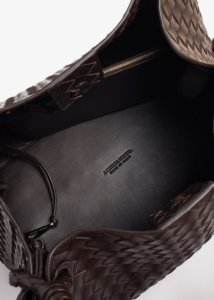 ショルダーバッグ・ポシェット BOTTEGA VENETA LARGE PARACHUTE BAG Bottega Veneta New Sauge Intrecciato Large Parachute Bag