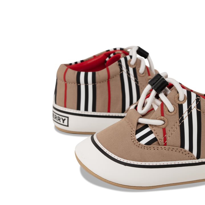 8036930-a7026_2.jpg?ts=20220504181623