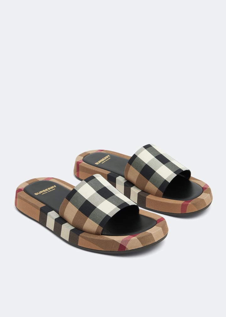 【関税&送料込】BURBERRY Women Sandals 23800373_53771578_600.jpg