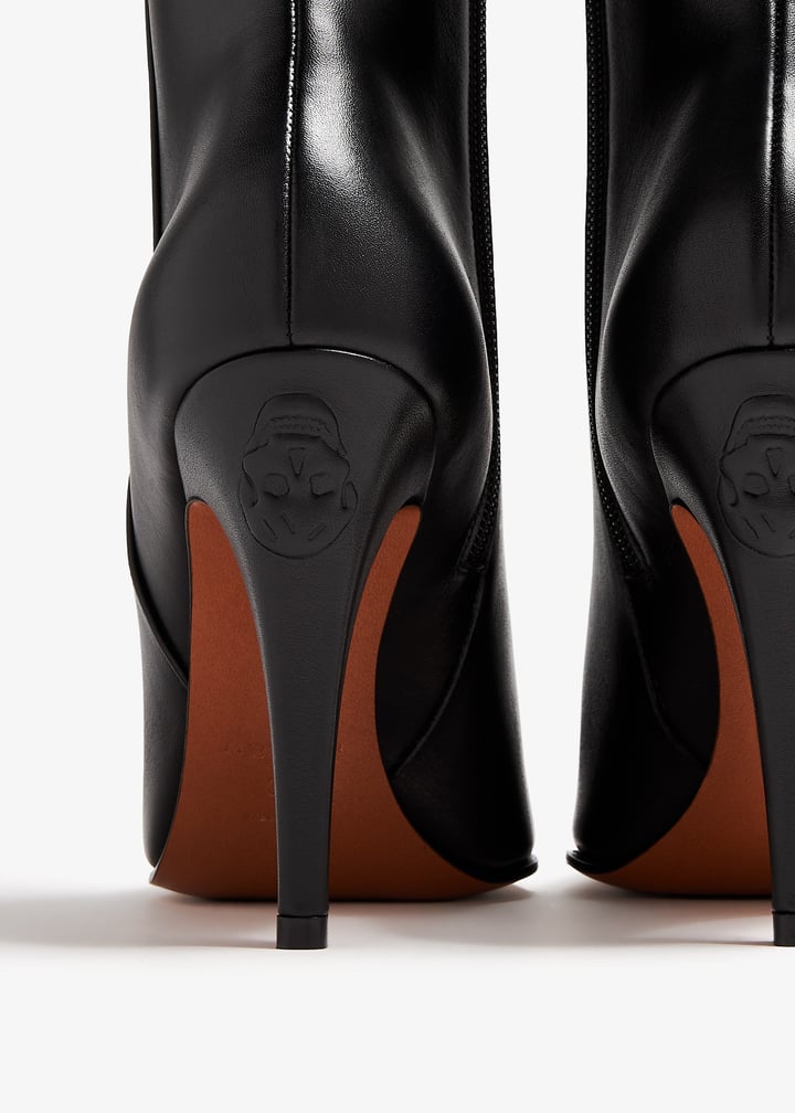 McQueen Birdee boots for Women - Black in UAE | Level Shoes