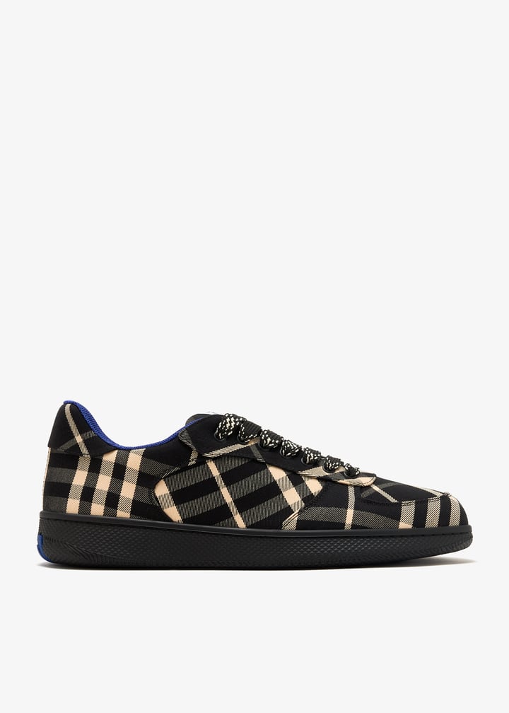 Burberry Check Terrace sneakers for Men - Black in UAE