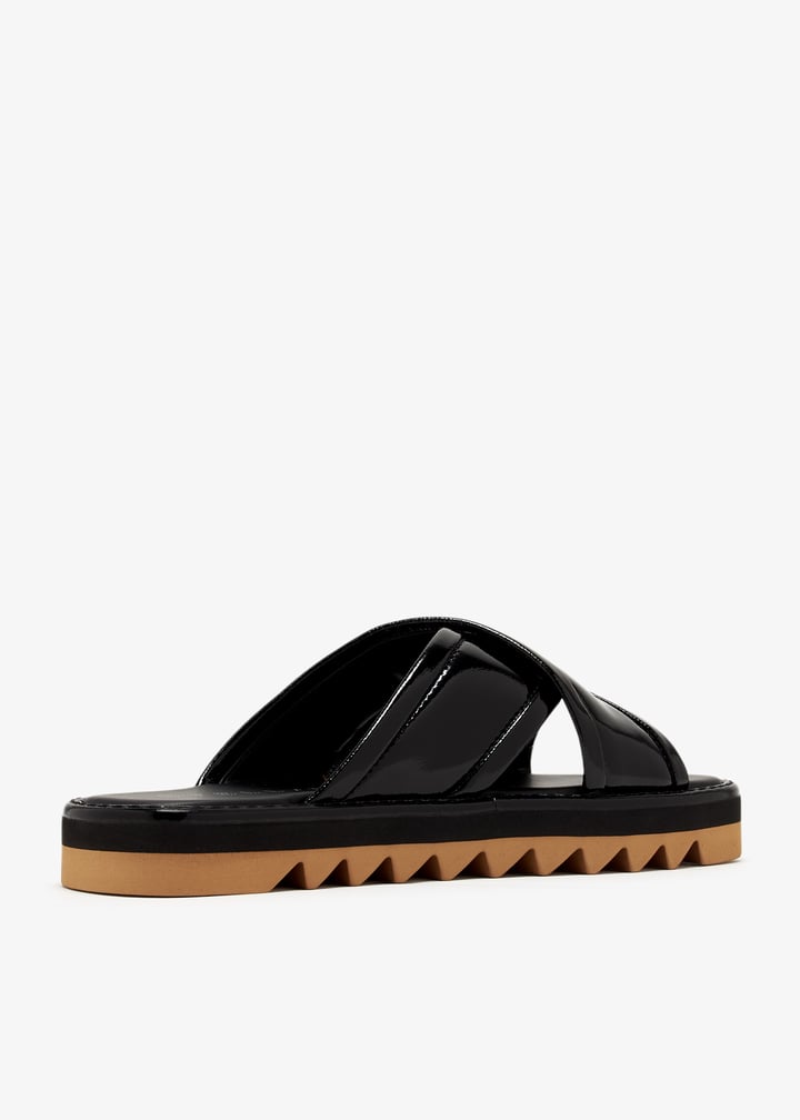 810489-ap0an0-1000_6.jpg?ts=20250101030514