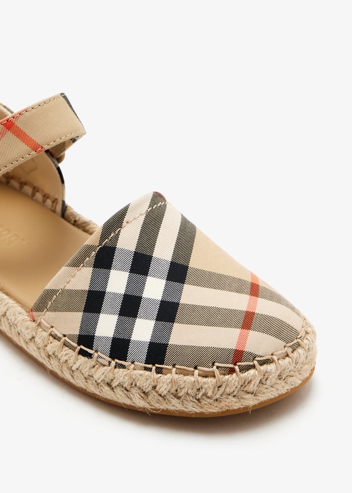 8112588-b9368_5.jpg?ts=20250715032048