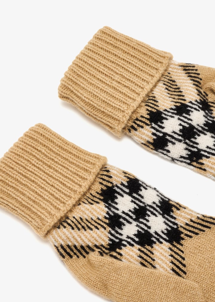 8114774_6.jpg?ts=20251024130040