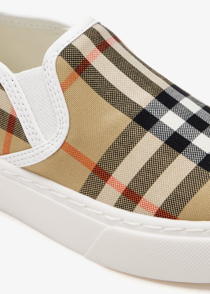 8118189-b9368_5.jpg?ts=20260212050604