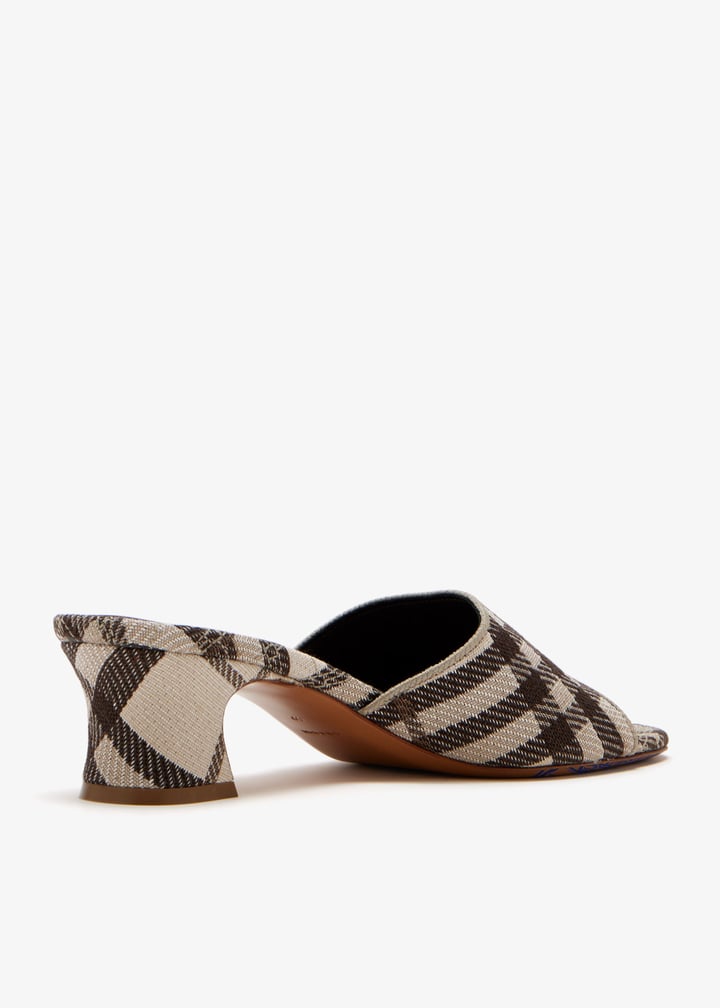 8119517_6.jpg?ts=20251230105300