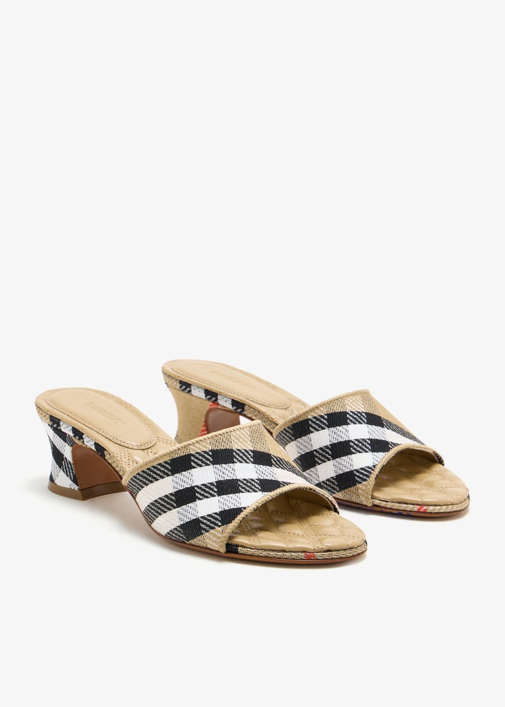 8119523_7.jpg?ts=20251112141610