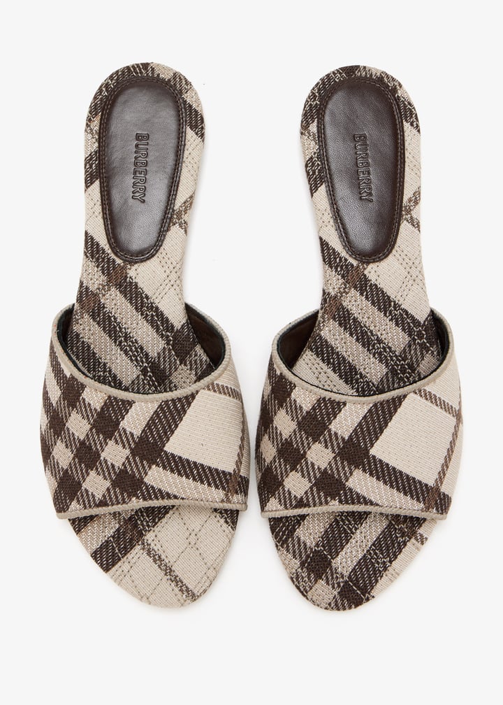 8119526_7.jpg?ts=20251231122351