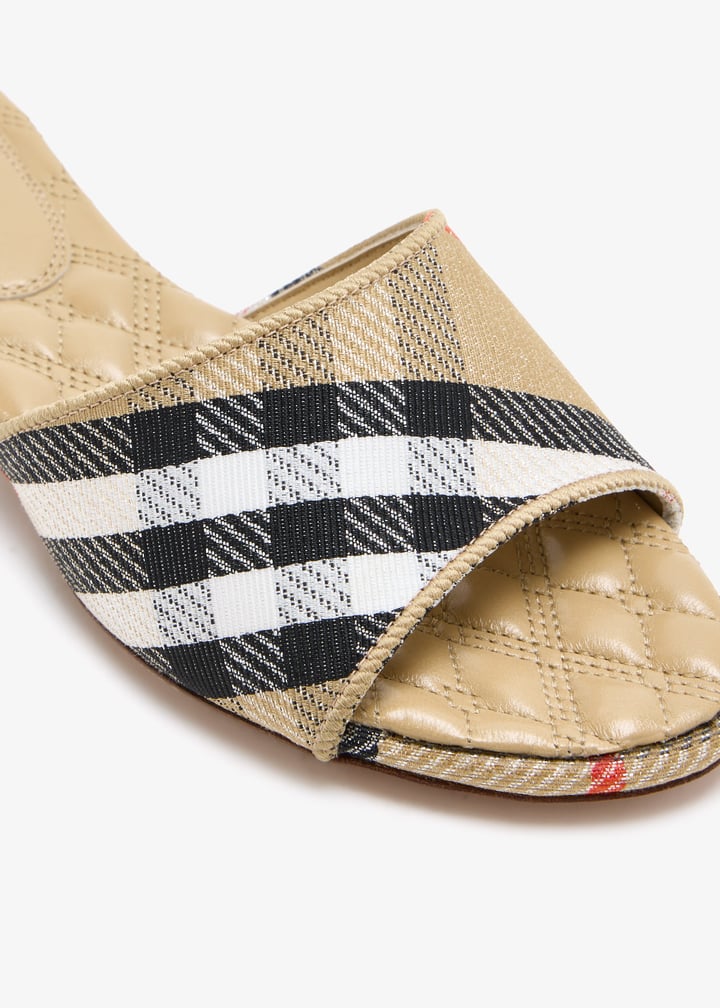 8119528_5.jpg?ts=20251112141613