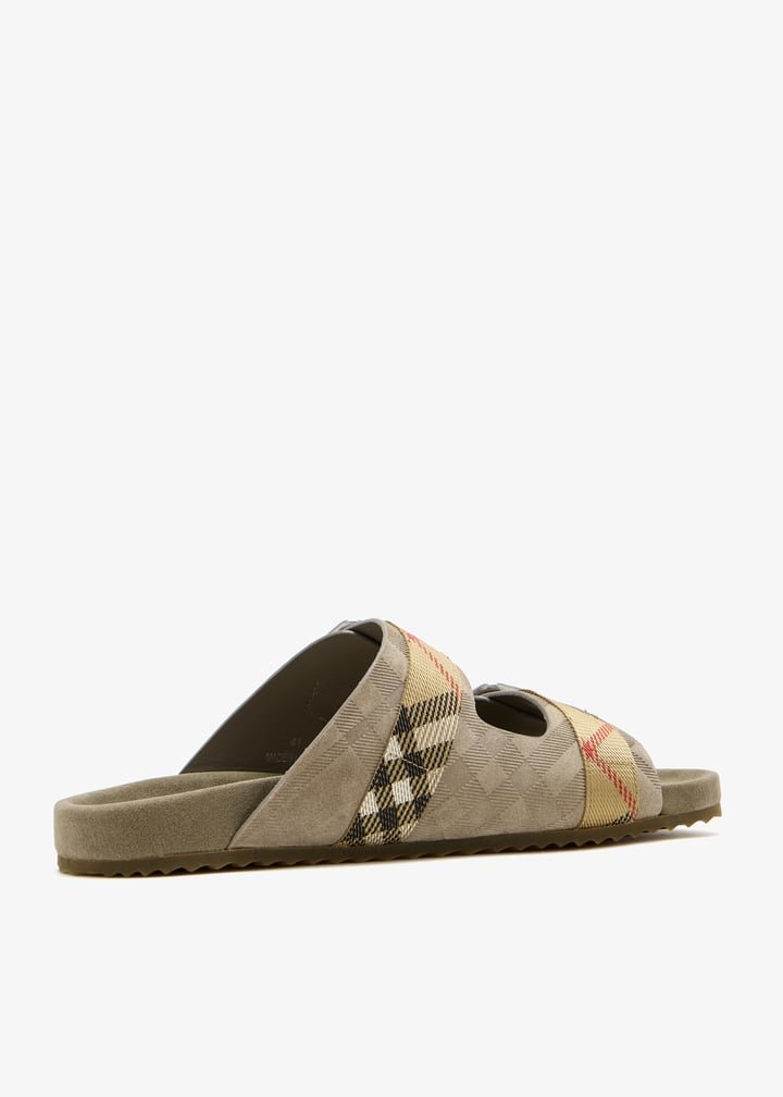 8122994_6.jpg?ts=20260412024555