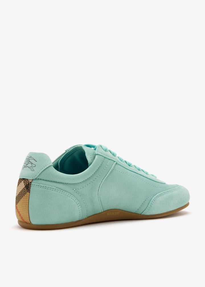 8126311_6.jpg?ts=20260327043045