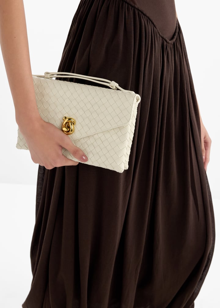 Bottega Veneta Knot Lock crossbody bag for Women - Cream in