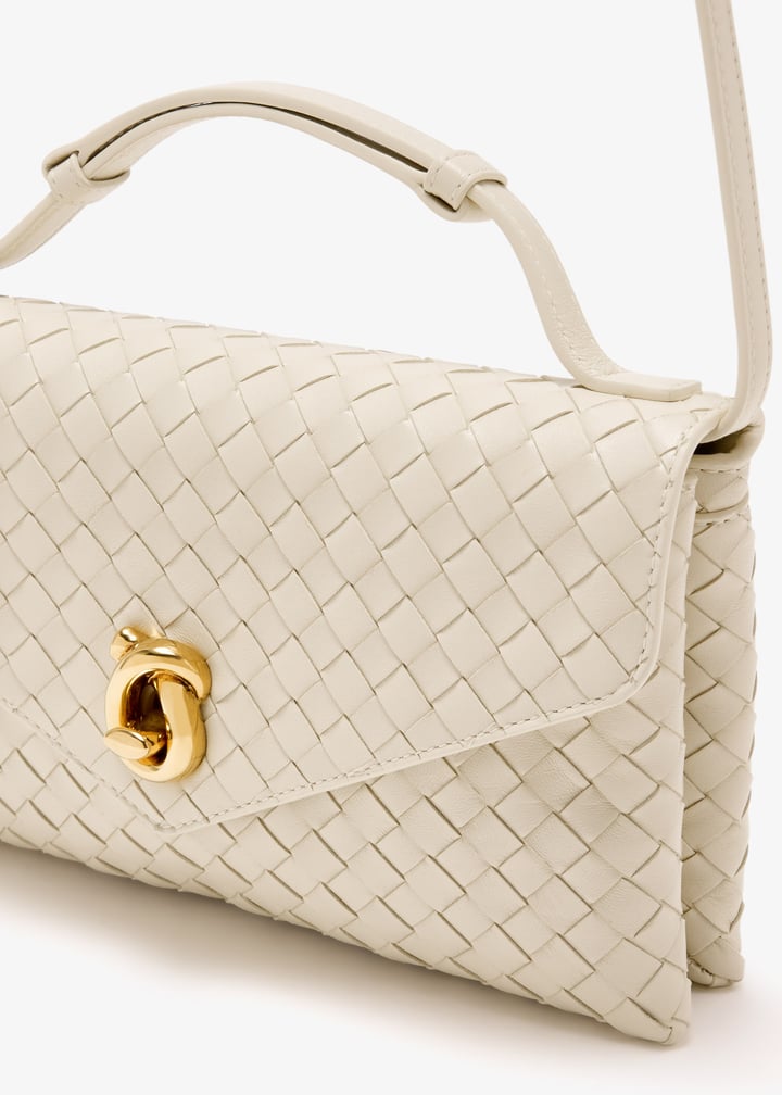 Bottega Veneta Knot Lock crossbody bag for Women - Cream in